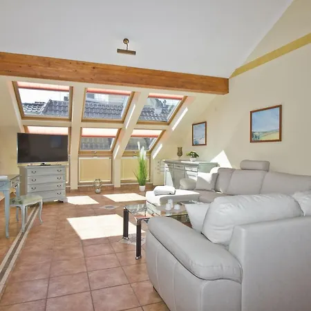 Wauzi 09 - Balkon, Meerblick, Sauna Appartement Baabe